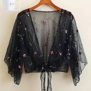 One left!✨Black Mesh Tie-Front Rose Embroidery Top